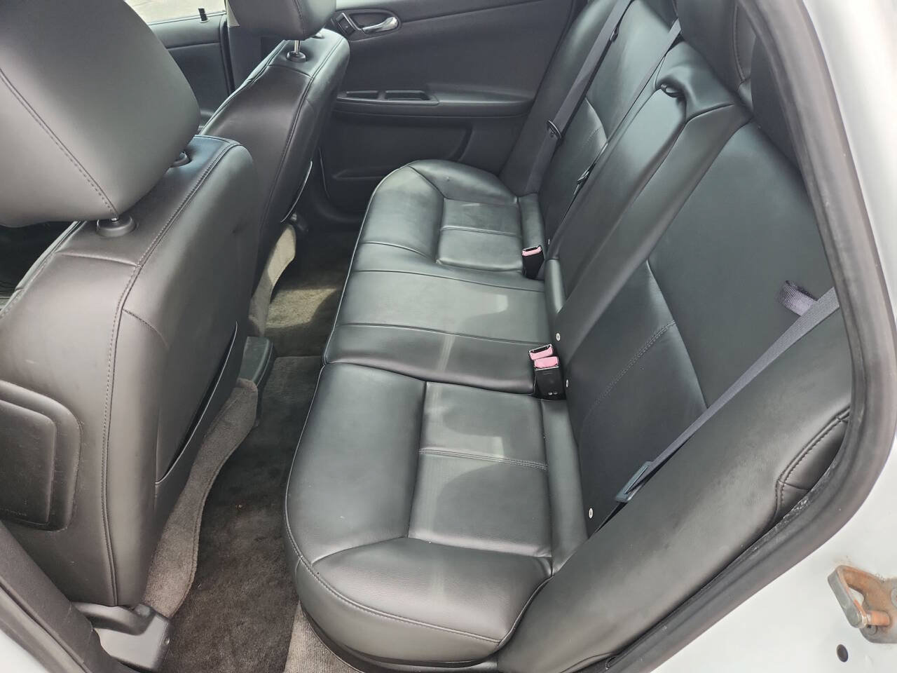 Used 2011 Chevrolet Impala LT w/ Luxury Edition Package FWD image 15