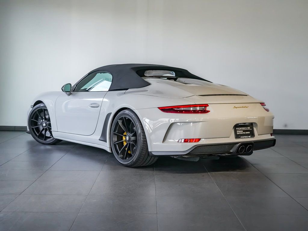 Certified 2019 Porsche 911 Speedster image 3