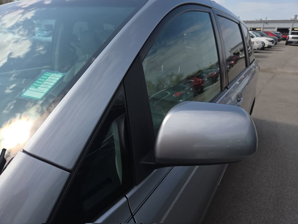 Used 2017 Toyota Sienna XLE Premium image 10