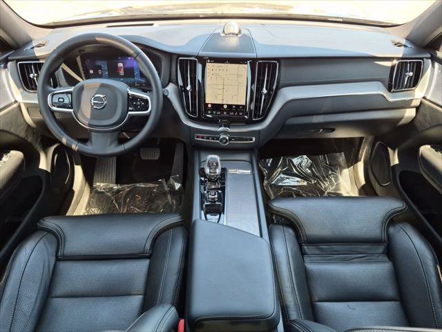 Certified 2024 Volvo XC60 T8 Ultimate AWD/4WD image 23