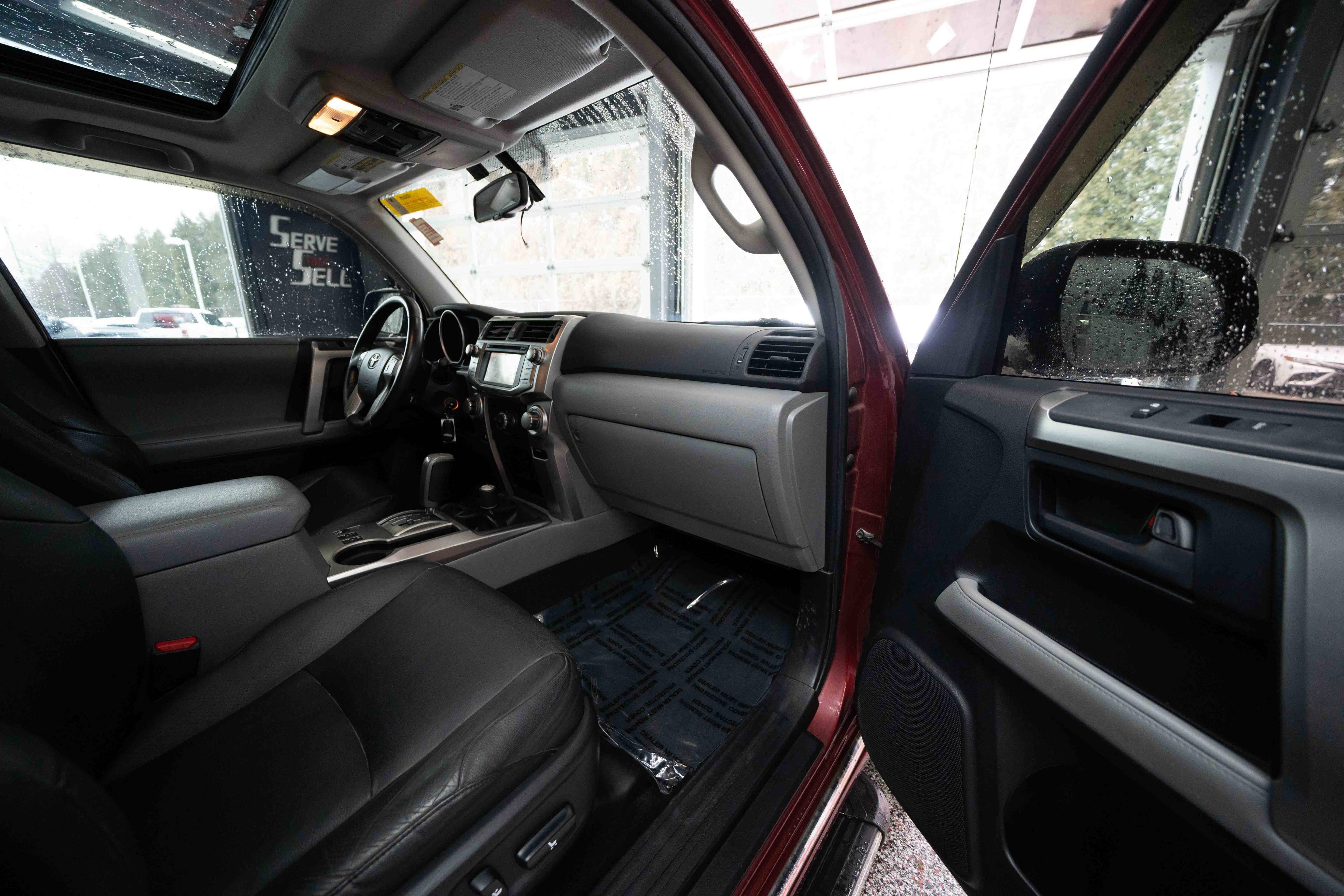 Used 2012 Toyota 4Runner SR5 w/ Premium Pkg image 26