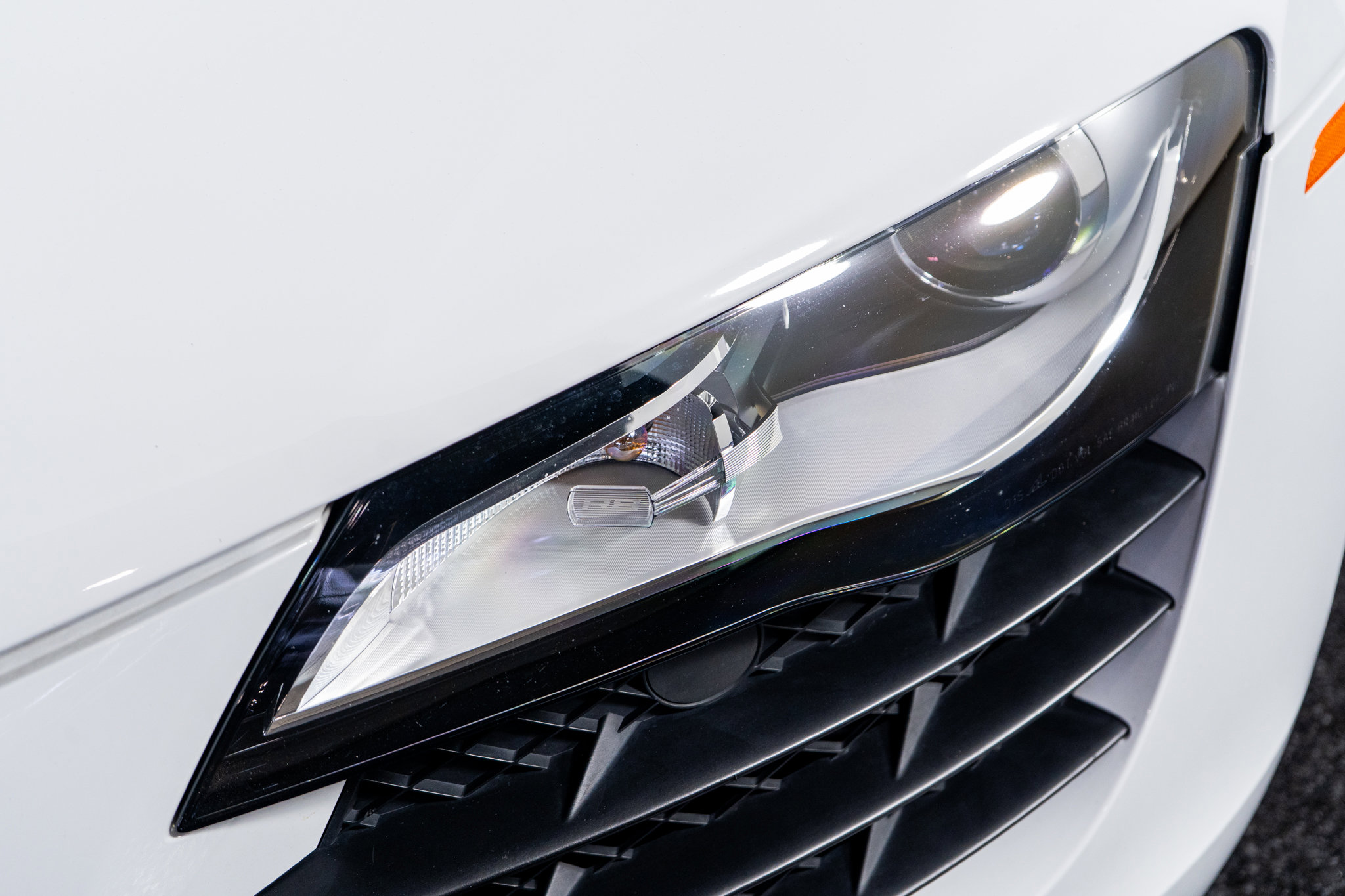 Used 2011 Audi R8 V8 image 25