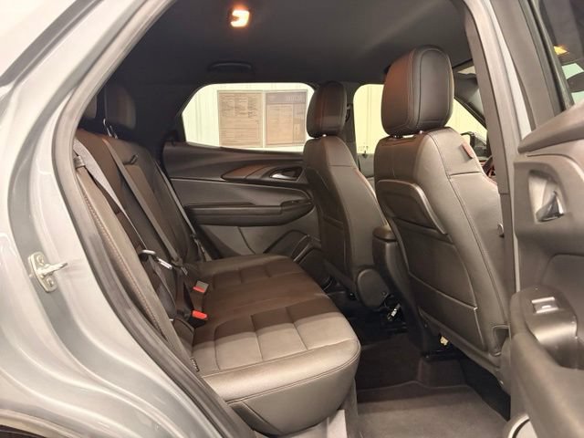 Used 2024 Chevrolet TrailBlazer RS w/ Driver Confidence Package AWD/4WD image 9