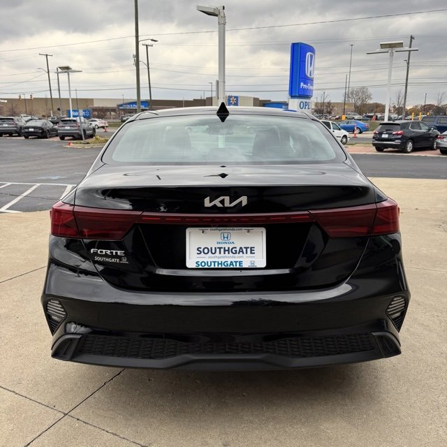 Used 2024 Kia Forte LXS image 4