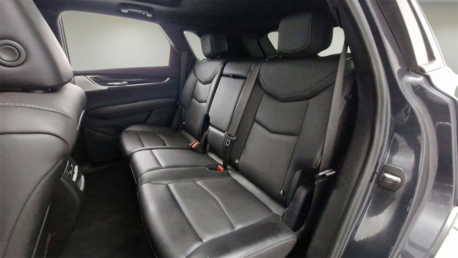 Used 2022 Cadillac XT5 Premium Luxury w/ Technology Package image 24