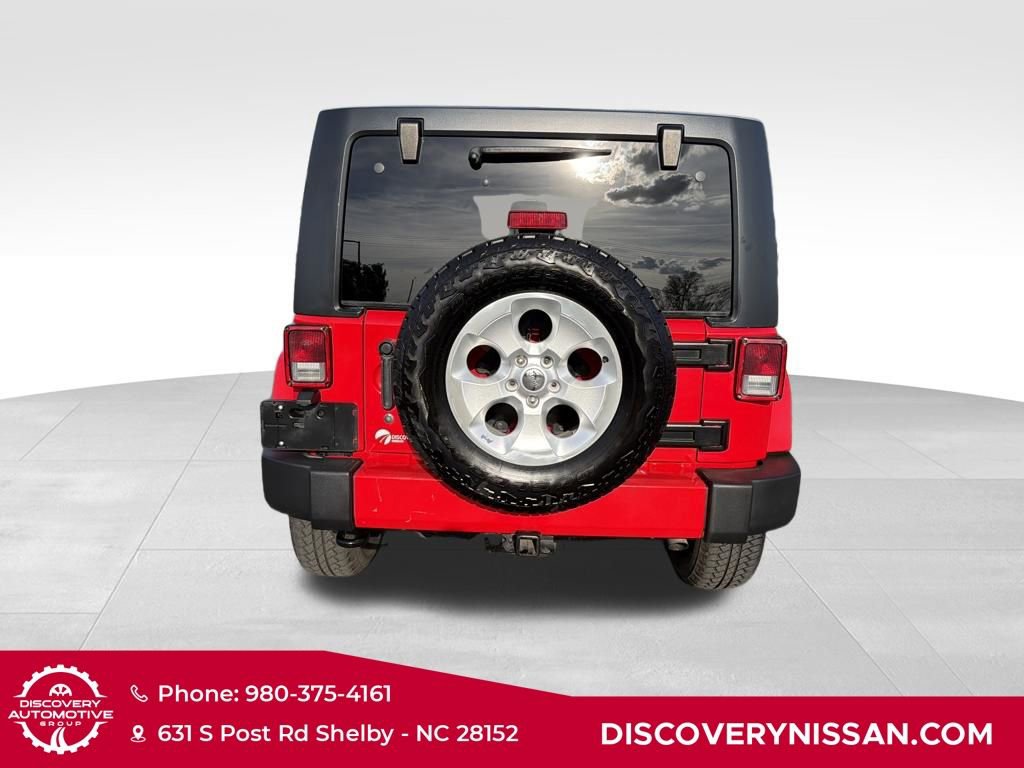 Used 2017 Jeep Wrangler Unlimited Sahara w/ Connectivity Group image 8