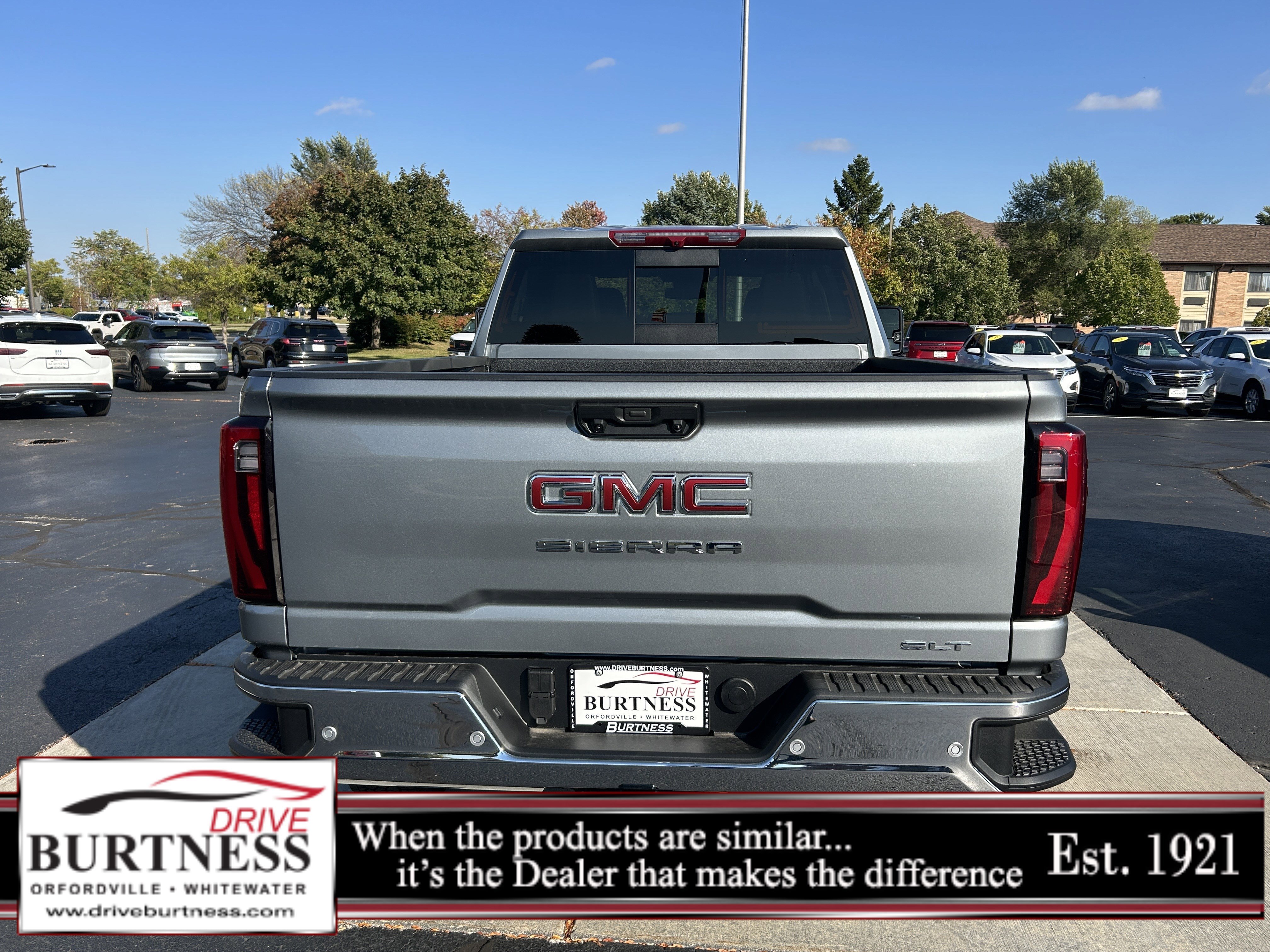 New 2026 GMC Sierra 3500 SLT w/ SLT Premium Package image 4
