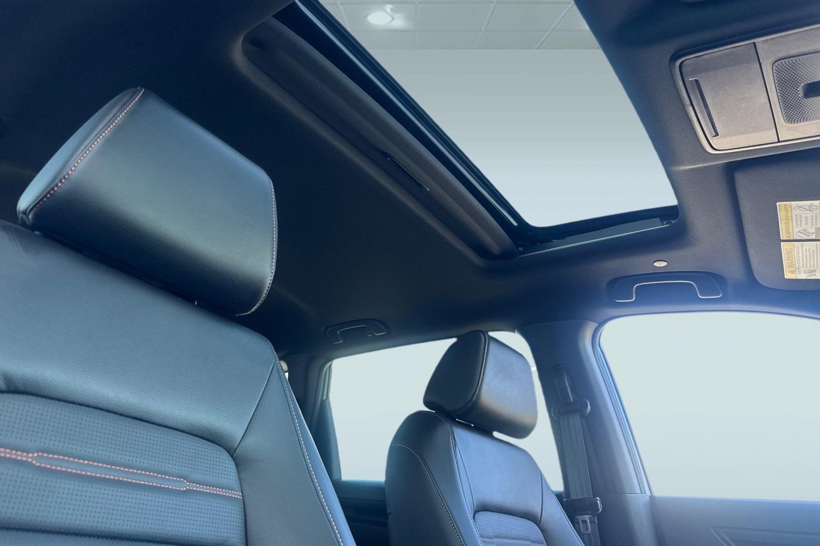 Used 2025 Honda CR-V Sport-L image 14