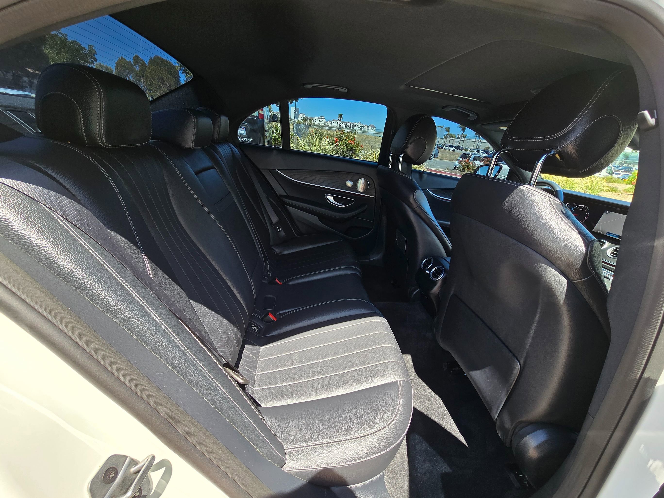 Used 2022 Mercedes-Benz E 350 Sedan image 34
