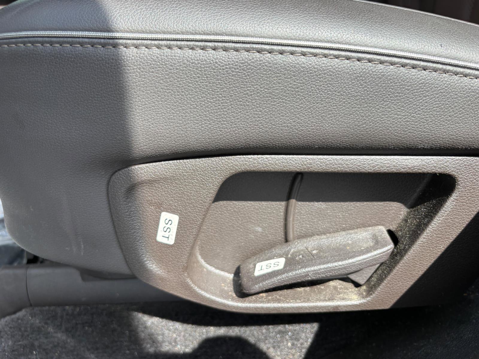 Used 2022 Hyundai Santa Fe SEL Premium w/ Cargo Package image 21