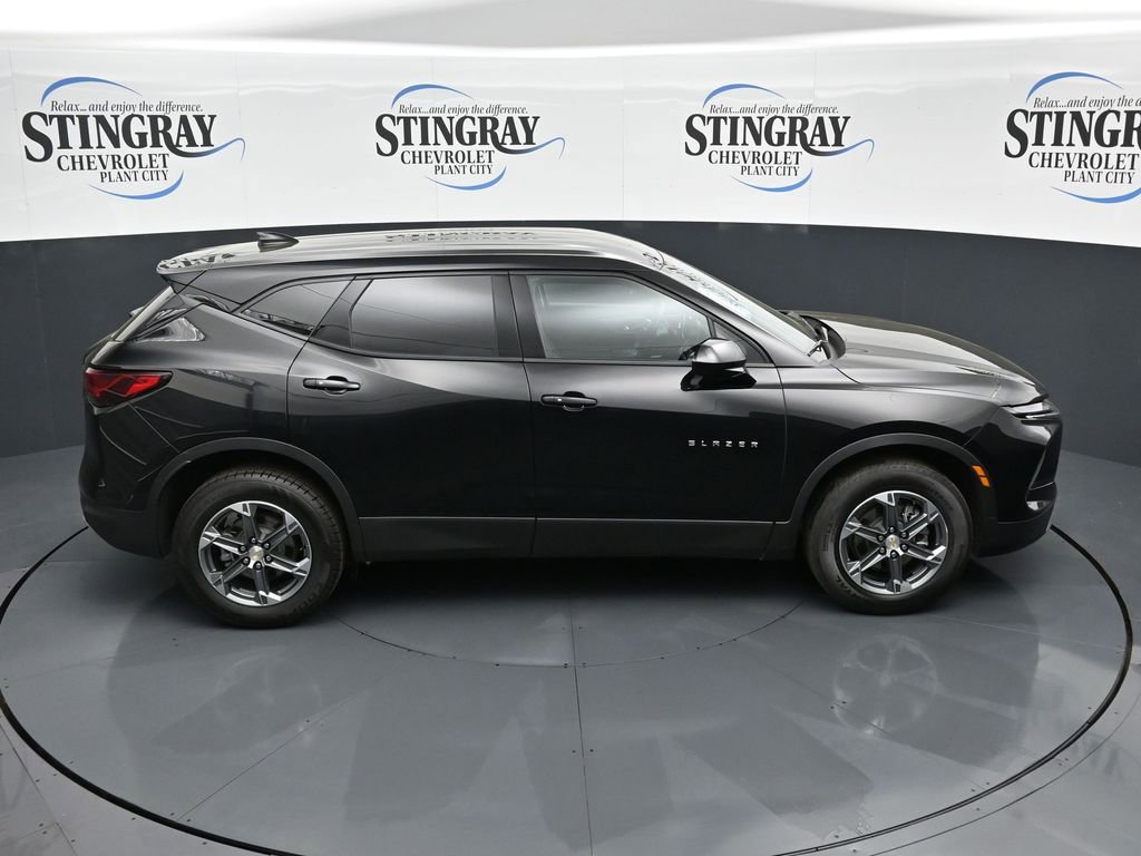 Used 2025 Chevrolet Blazer LT image 16