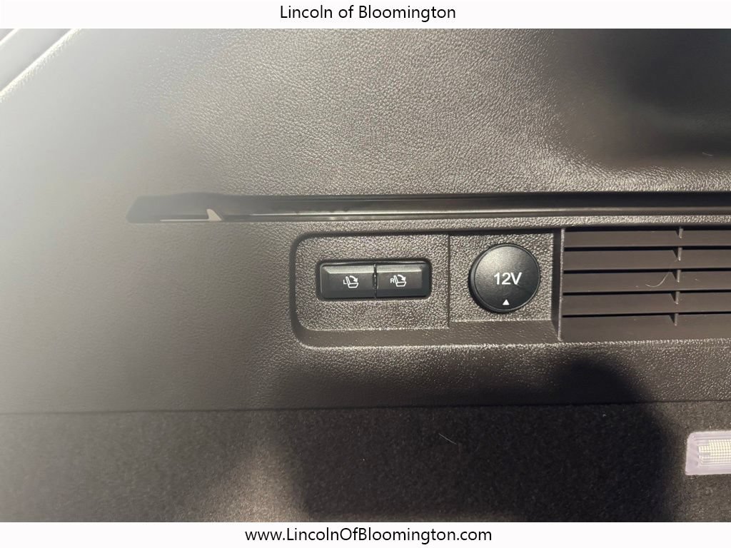 Certified 2022 Lincoln Nautilus Black Label w/ Class II Trailer Tow Package AWD/4WD image 30
