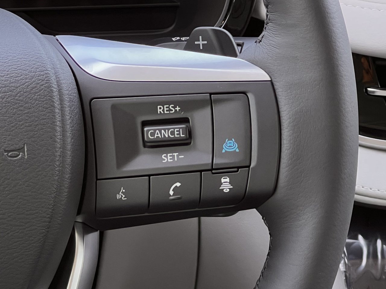 New 2027 INFINITI QX60 Luxe FWD image 13