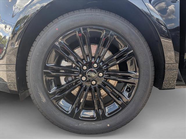 Used 2025 Land Rover Range Rover Evoque Dynamic SE image 10