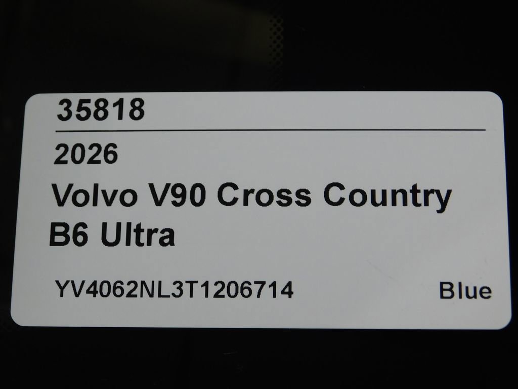 Used 2026 Volvo V90 B6 Cross Country Ultra image 99