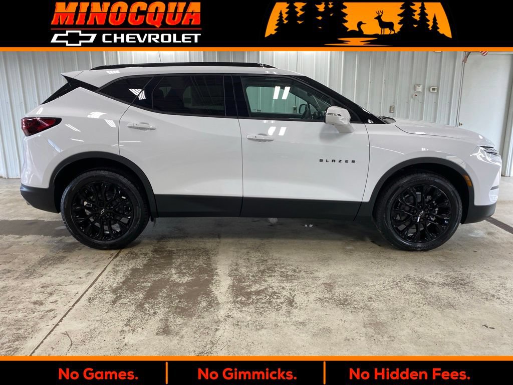 New 2026 Chevrolet Blazer LT w/ LPO, Black Sport Package