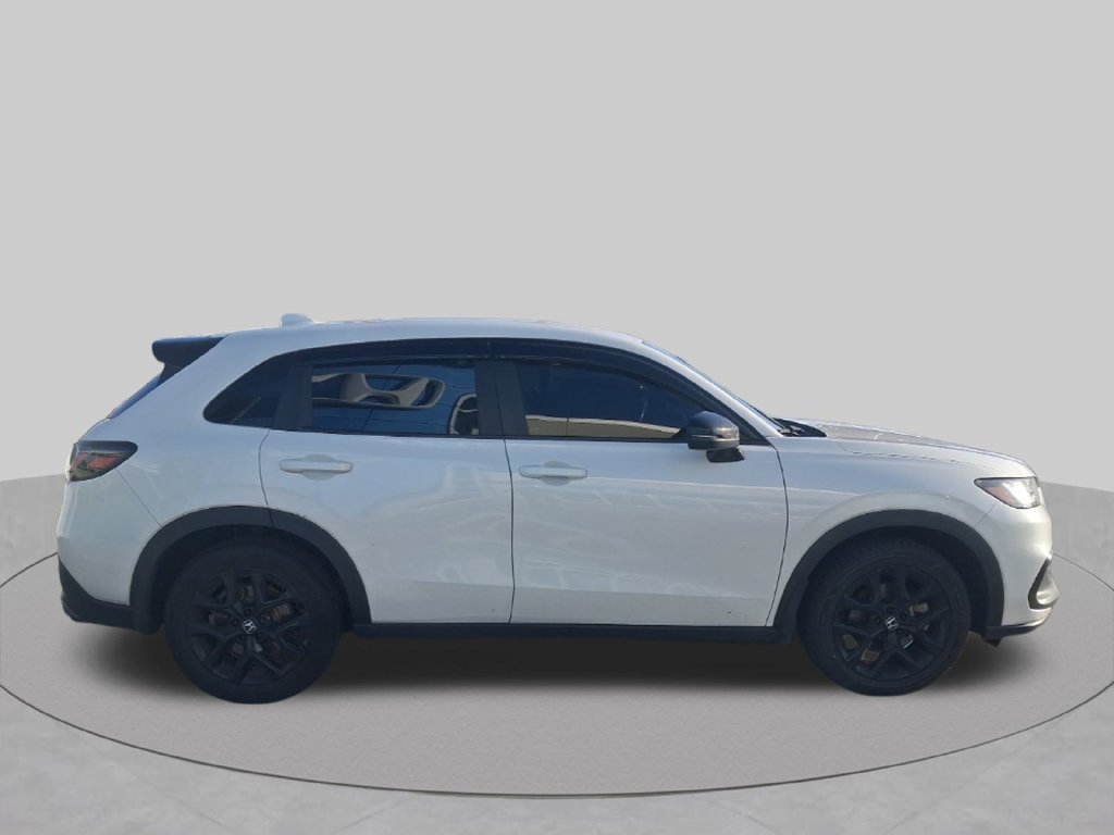 Used 2025 Honda HR-V Sport image 4