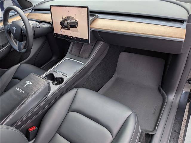 Used 2024 Tesla Model Y Long Range AWD/4WD image 21