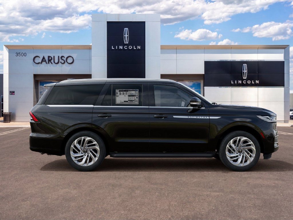 New 2027 Lincoln Navigator Premiere AWD/4WD image 5