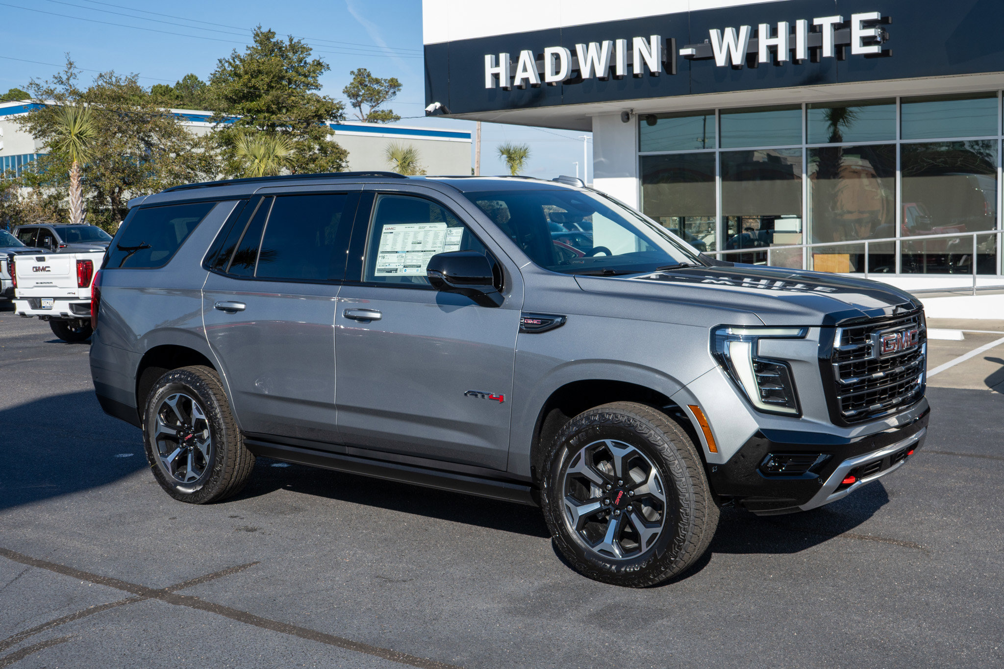New 2026 GMC Yukon AT4 w/ AT4 Premium Plus Package