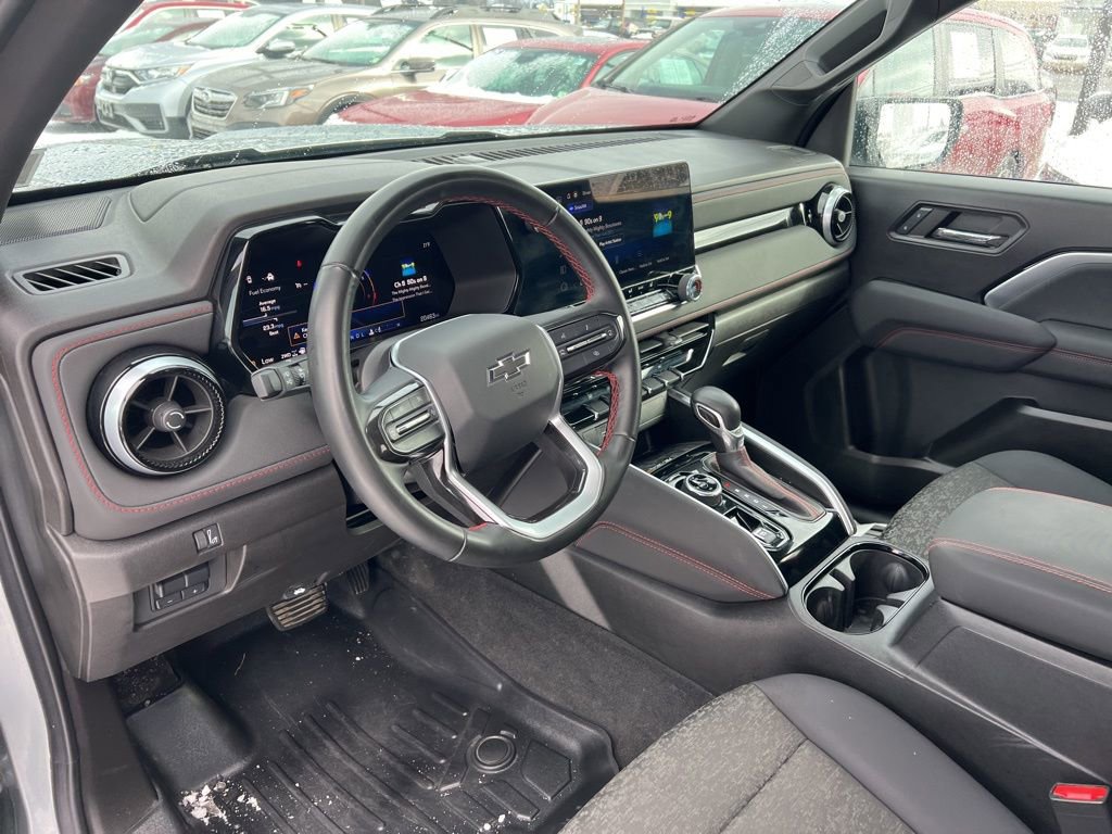 Used 2024 Chevrolet Colorado Z71 w/ Z71 Convenience Package 2 image 9