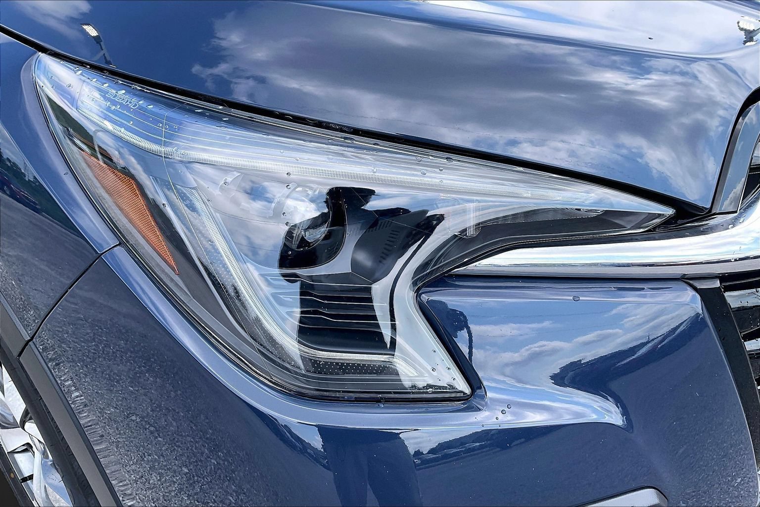 Certified 2025 Subaru Ascent Premium w/ Premium Package AWD/4WD image 30