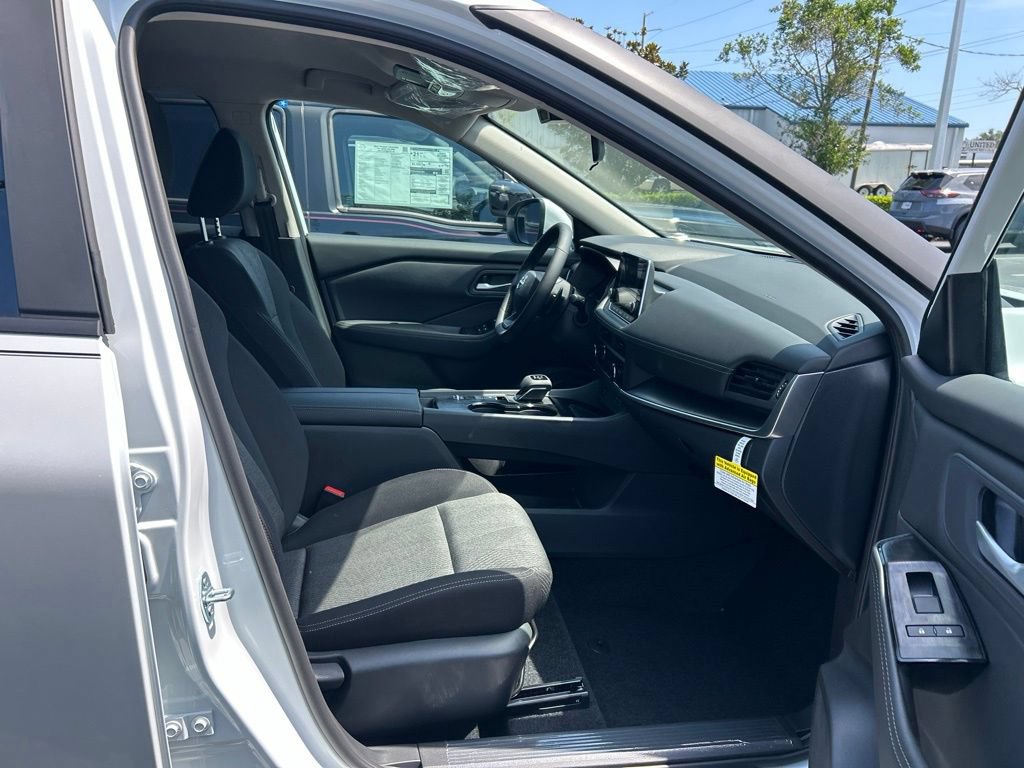 New 2026 Nissan Rogue SV FWD image 40