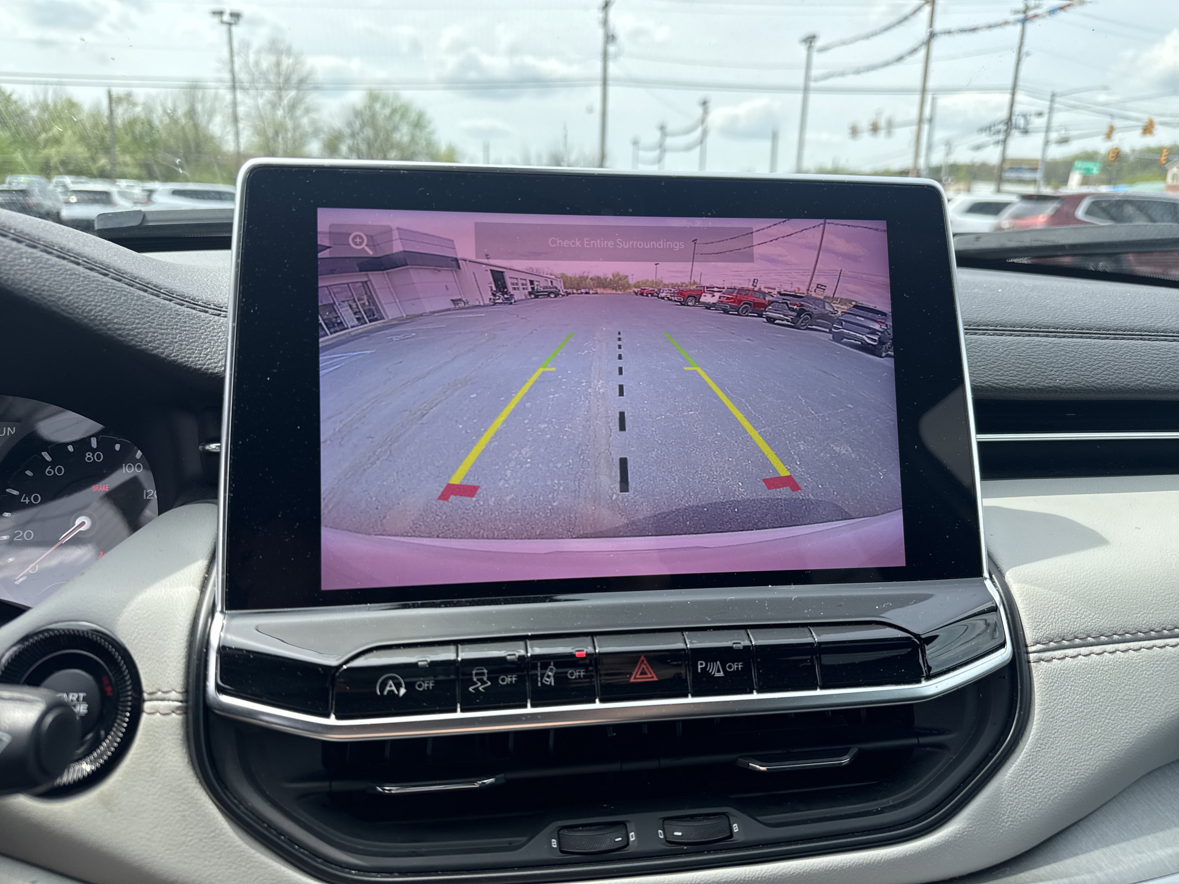 Used 2025 Jeep Compass Limited image 26