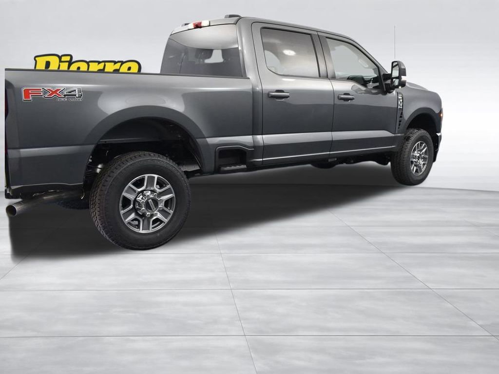 New 2026 Ford F350 Lariat w/ FX4 Off-Road Package image 4