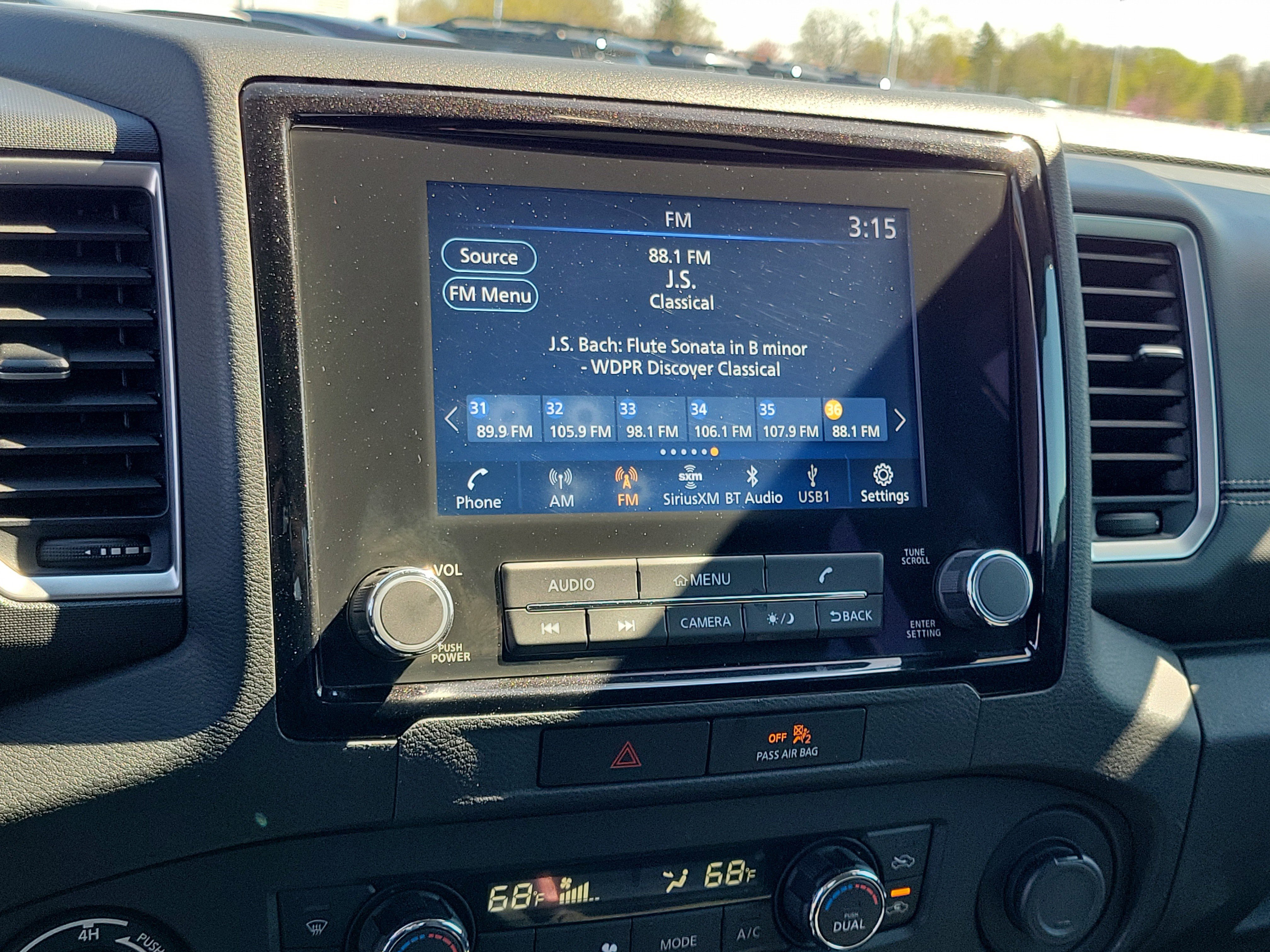 Certified 2023 Nissan Frontier SV w/ SV Convenience Package image 26