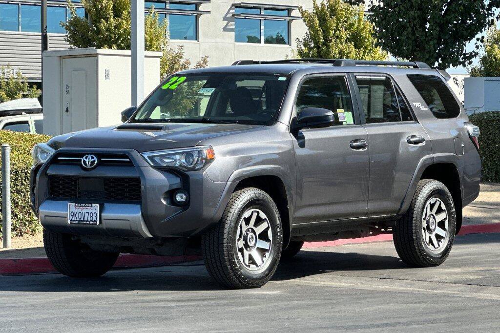 Used 2022 Toyota 4Runner TRD Off-Road AWD/4WD image 8