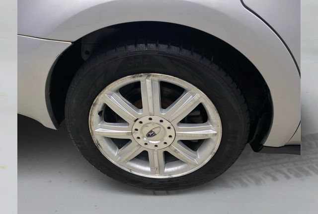 Used 2005 Ford Five Hundred Limited FWD image 18