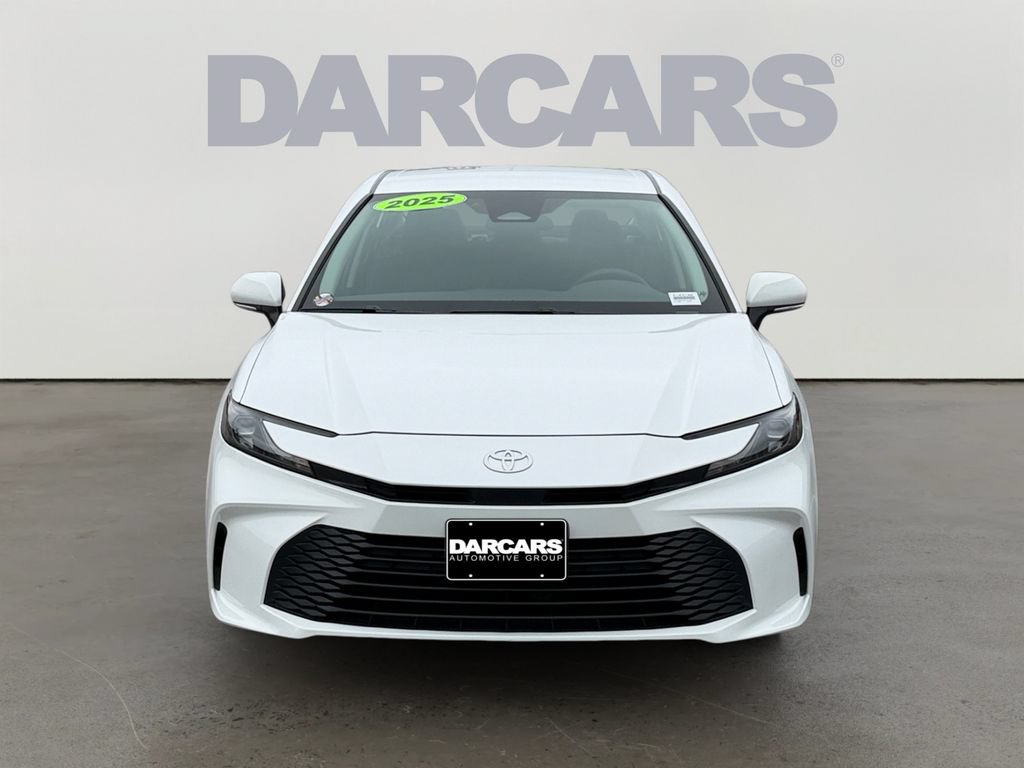 Used 2025 Toyota Camry LE FWD image 2