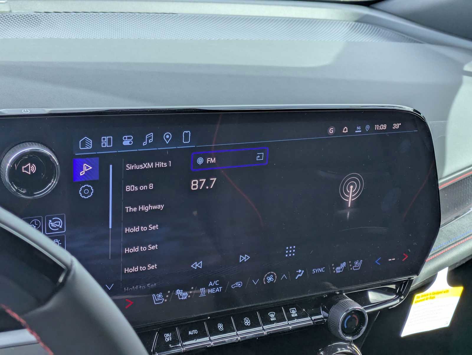 New 2026 Chevrolet Blazer EV RS w/ LPO, Blackout Package AWD/4WD image 30