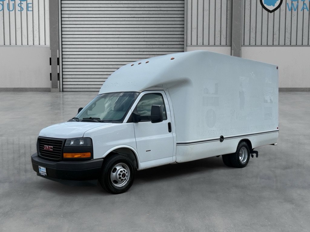 Used 2018 GMC Savana 3500 w/ Driver Convenience Package RWD image 1