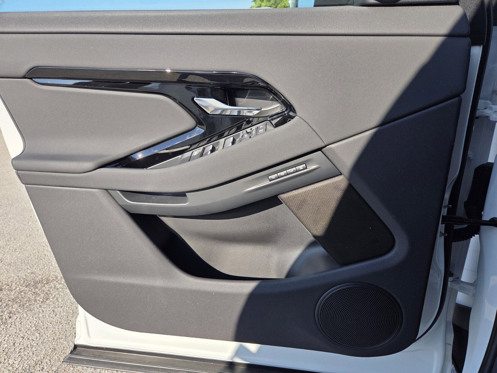 New 2026 Land Rover Range Rover Evoque S image 18