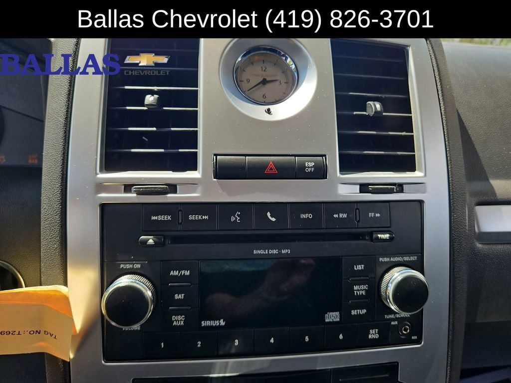 Used 2010 Chrysler 300 Touring Plus RWD image 13