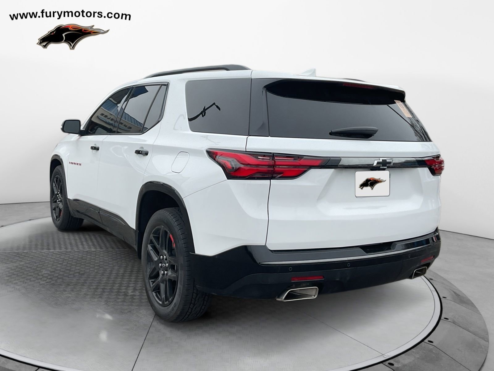 Used 2023 Chevrolet Traverse Premier w/ Redline Edition image 5
