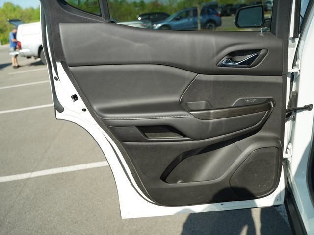 Used 2023 GMC Acadia SLT FWD image 16