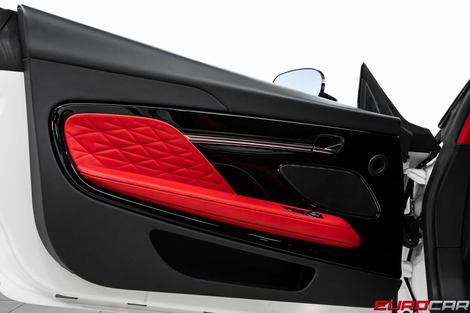 Used 2024 Aston Martin DB12 Coupe RWD image 22