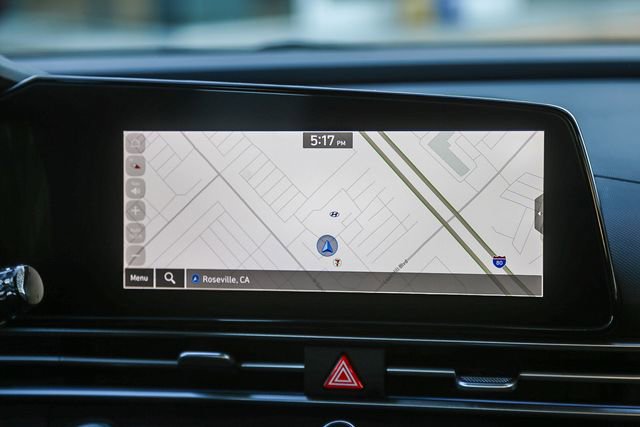 Certified 2025 Hyundai Elantra SEL image 16