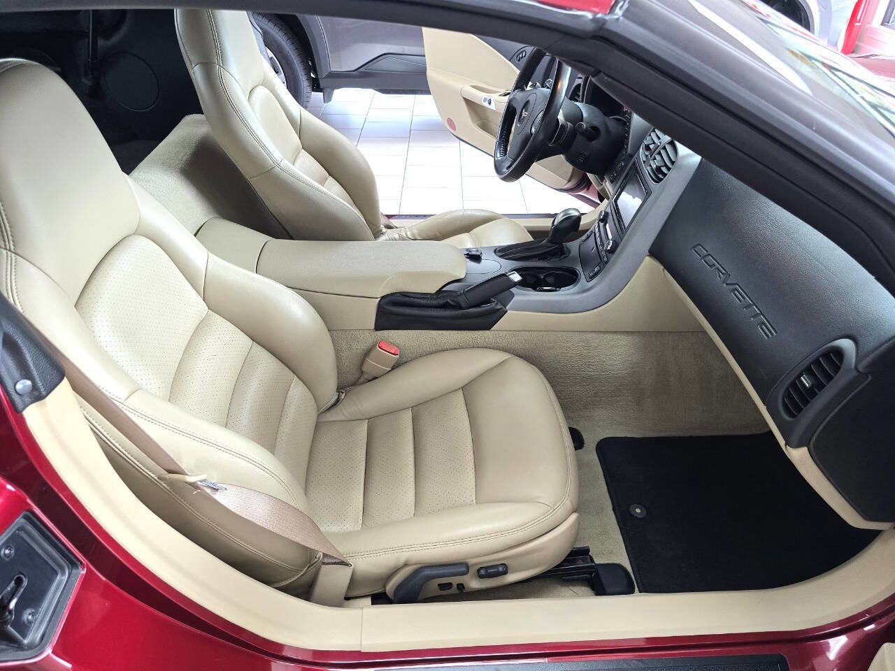 Used 2006 Chevrolet Corvette Coupe w/ Preferred Equipment Group image 9