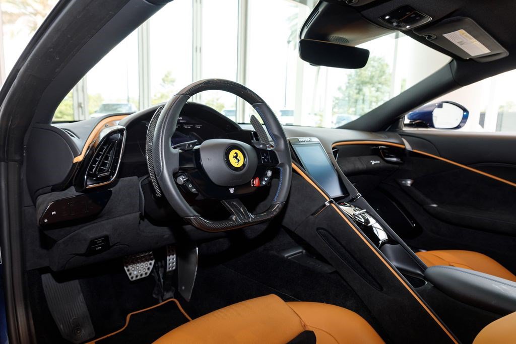 Used 2024 Ferrari Roma RWD image 9