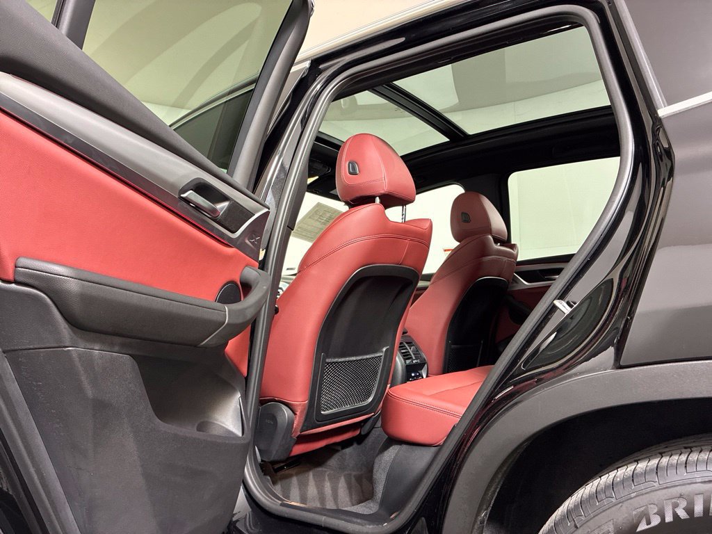 Certified 2024 BMW X3 sDrive30i w/ Convenience Package RWD image 28