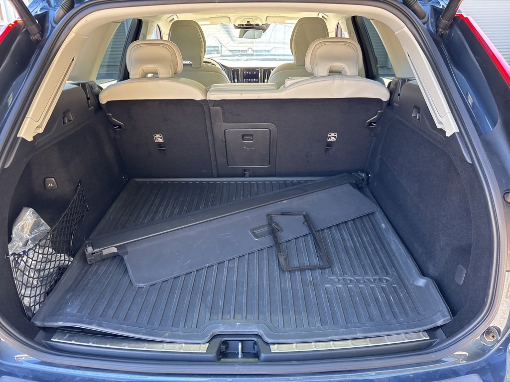 Used 2021 Volvo XC60 T5 Inscription w/ Advanced Package image 29