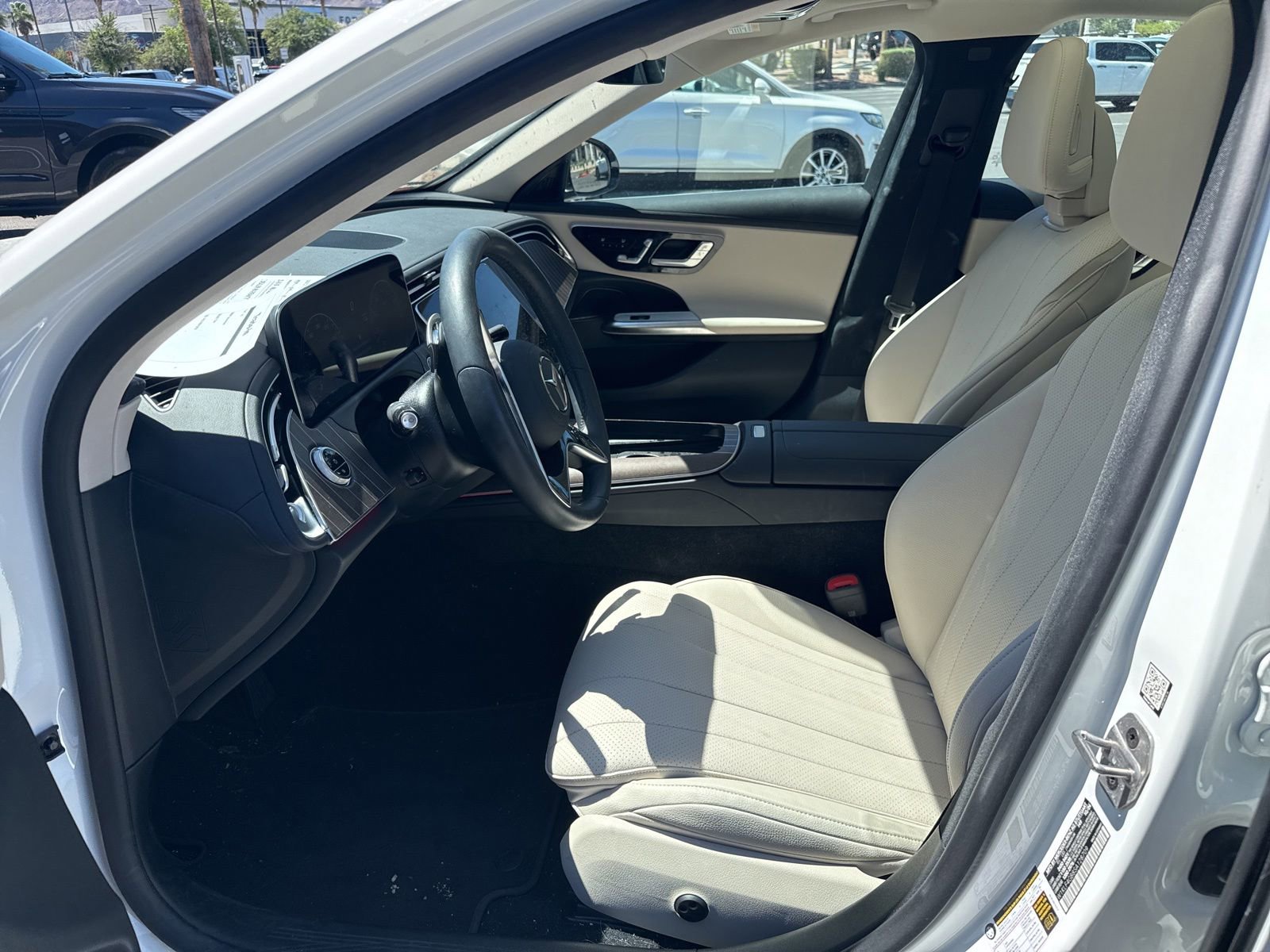 Used 2025 Mercedes-Benz E 350 Sedan image 10