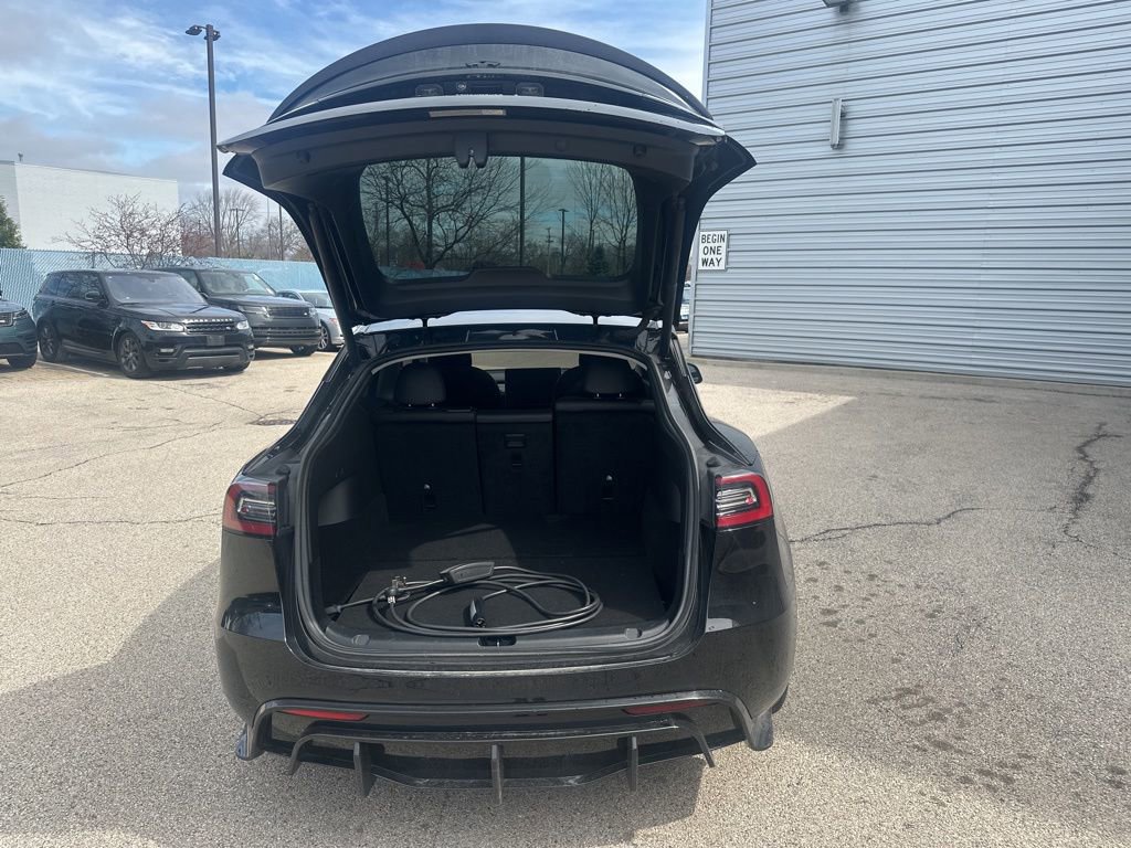Used 2021 Tesla Model Y Performance image 11