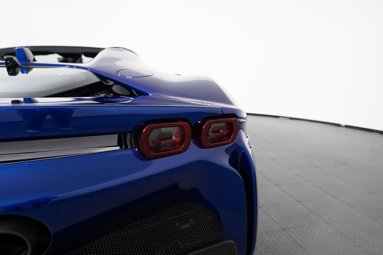 Certified 2025 Ferrari SF90 Spider AWD/4WD image 28