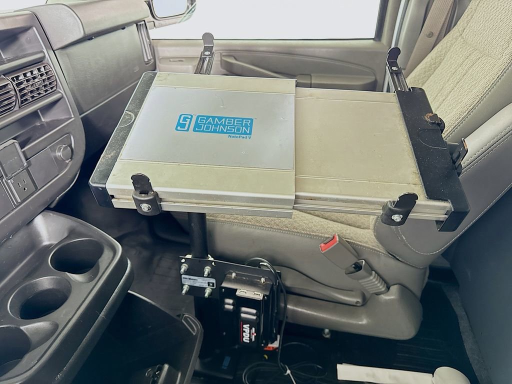Used 2020 Chevrolet Express 2500 RWD image 14