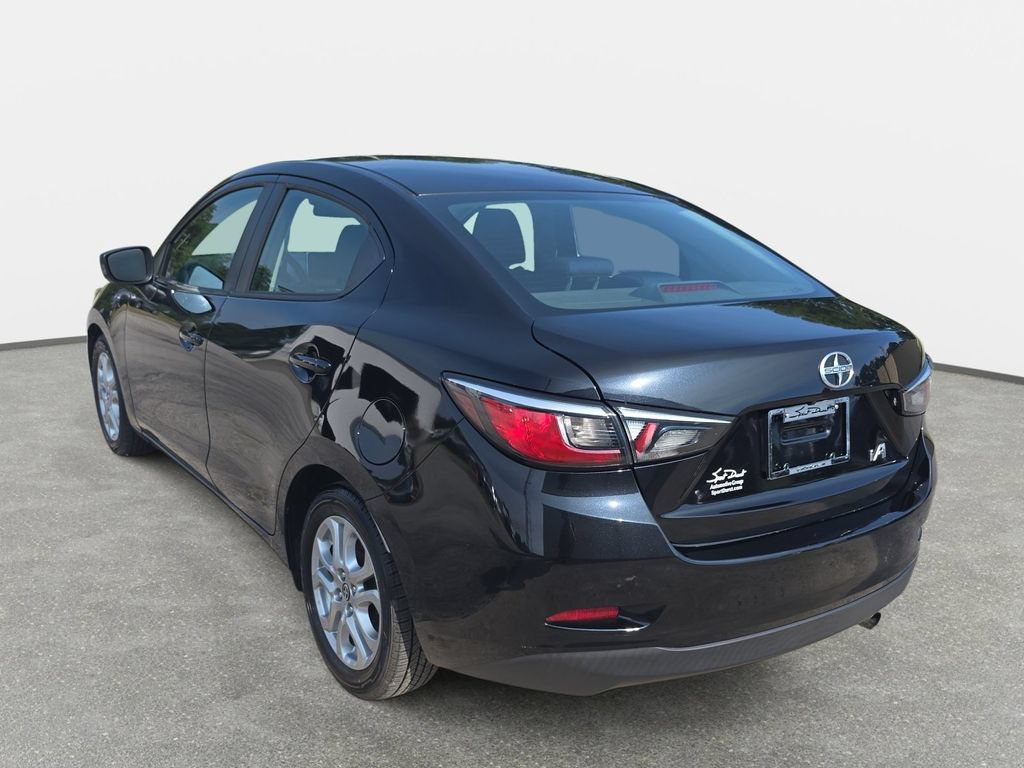 Used 2016 Scion iA FWD image 7